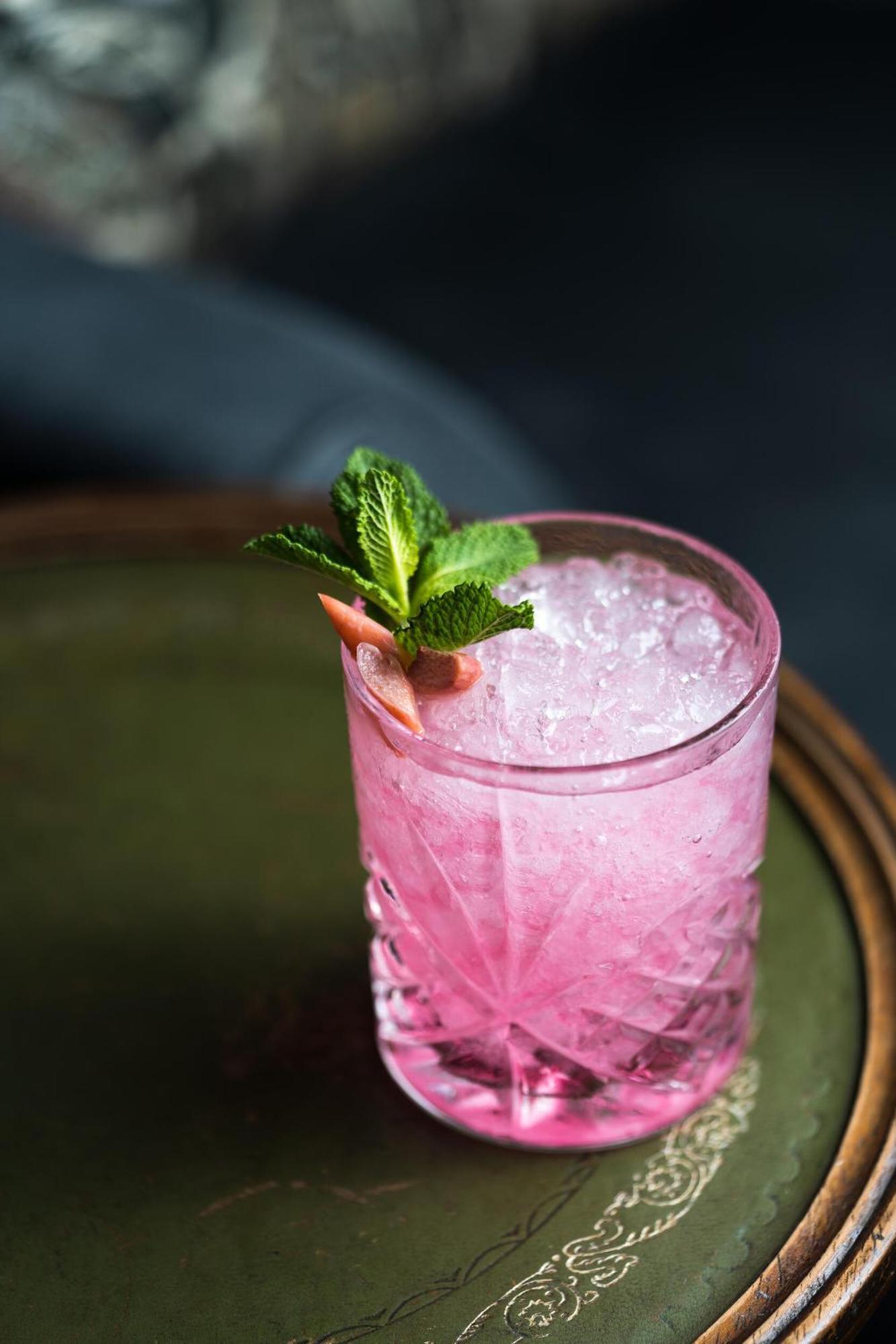 Boringdon Hall Hotel And Spa Plymouth Extérieur photo Pink Lady